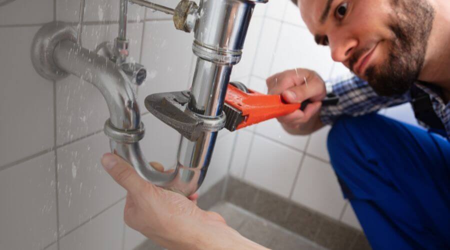 Expert burst pipe repair services in Phil Campbell, AL